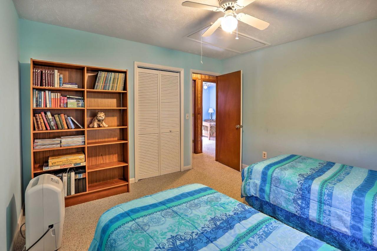Lake Waccamaw Home With Fenced Yard And Shared Pier! Экстерьер фото